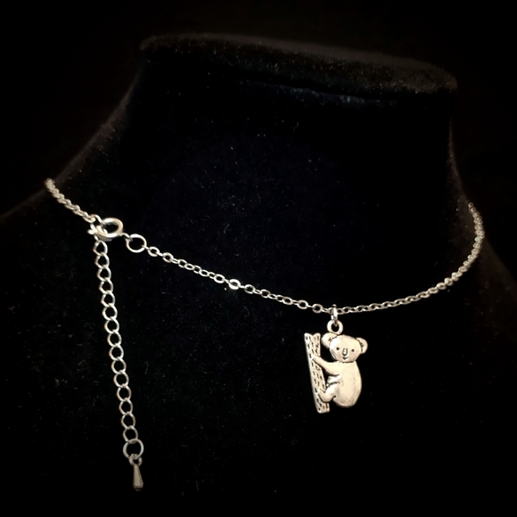 koala bear necklace 3/8" stainless steel pendant on a silvertone necklace chain - Picture 9 of 12
